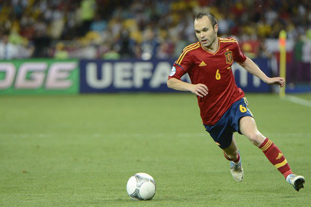 Iniesta là “ngôi sao” sáng nhất của Tây Ban Nha ở Euro 2012 này