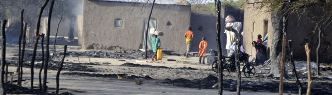 Hàng ngàn người dân Nigeria khốn đốn vì sự nổi dậy hung bạo của lực lượng Boko Haram - Ảnh: Reuters