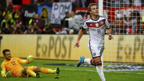 Goetze ghi bàn trong chiến thắng quan trọng của Đức trước Ba Lan