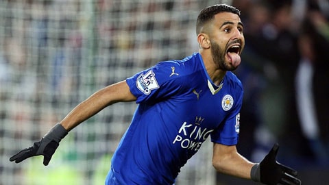 Mahrez để lại dấu giày trong cả 2 bàn thắng của Leicester 