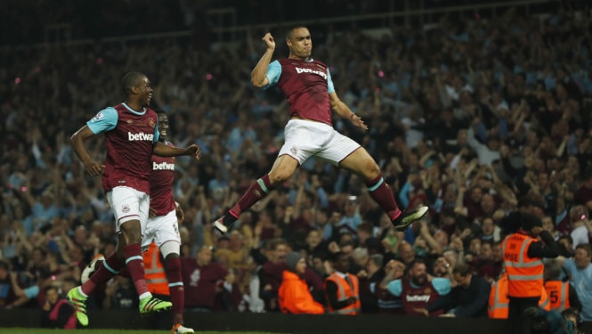 ​Thua ngược West Ham, M.U cạn hi vọng dự Champions League 