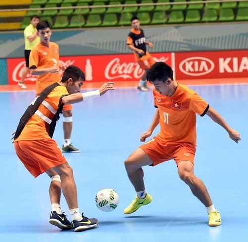 HLV tuyển Futsal Việt Nam nói gì về cuộc đọ sức với Nga? - ảnh 1