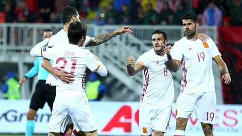 Vòng loại World Cup 2018: Tây Ban Nha thắng nhẹ, Italia thắng nhọc
