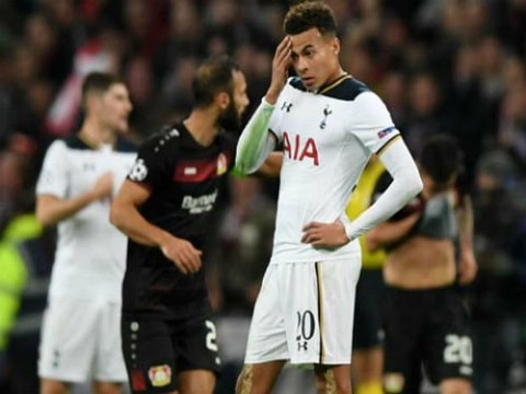 Tottenham bại trận ngay trên sân nhà và đứng trước nguy cơ bị đá văng khỏi Champions League