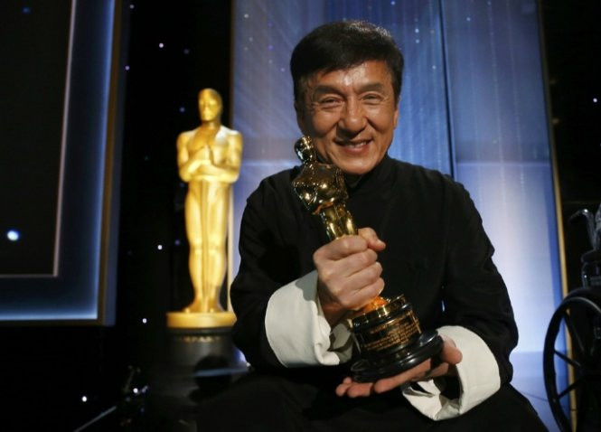 Thành Long nhận giải Oscar Thành tựu trọn đời 