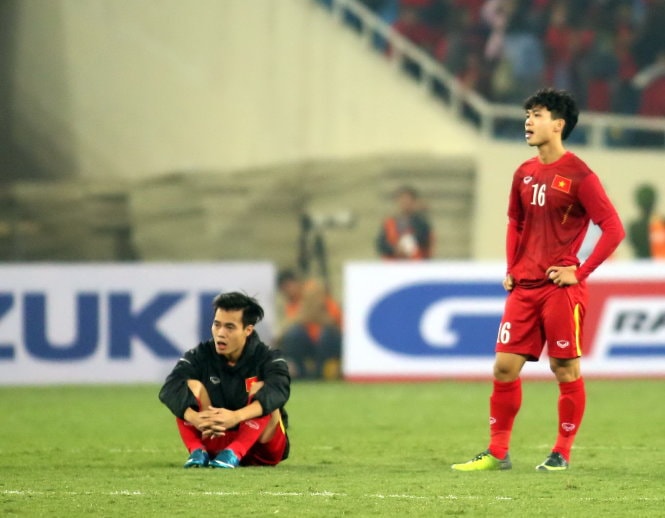 Tuyển Việt Nam rời AFF Cup 2016 vì kém bản lĩnh