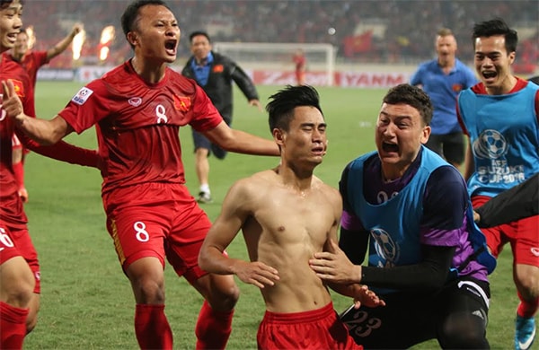 viet-nam-dung-buoc-truoc-indonesia-tai-ban-ket-aff-cup-page-2-1