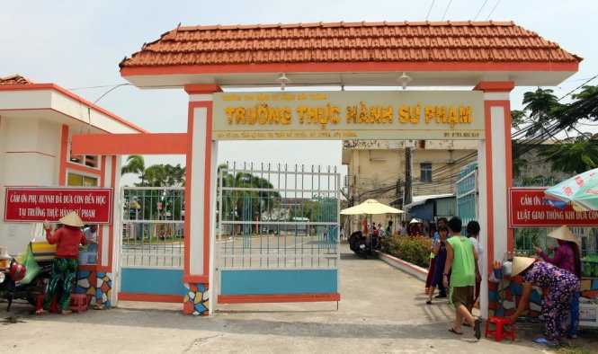 Bênh con, cán bộ Văn phòng Tỉnh ủy Sóc Trăng đánh nhau tại trường 