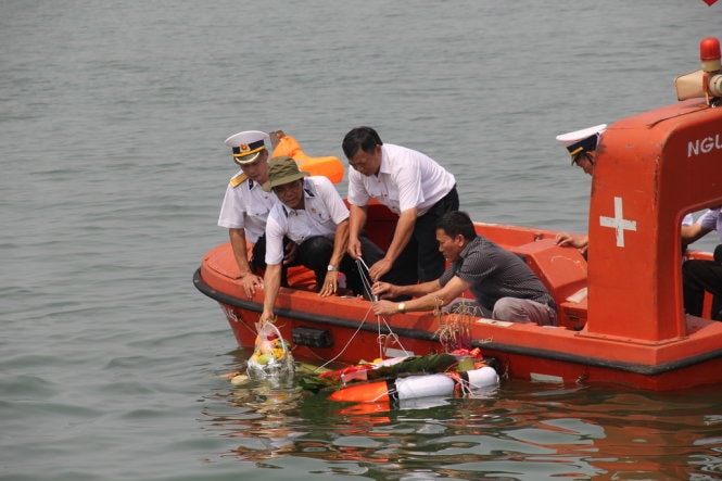 Tưởng niệm liệt sĩ Gạc Ma: 'Các anh mãi như cây phong ba' 