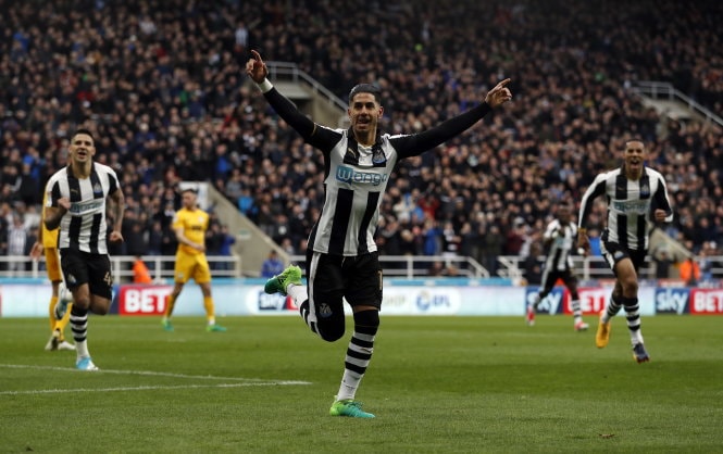 ​Newcastle trở lại Premier League