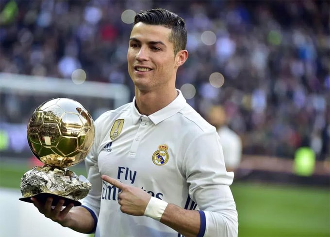 Ronaldo dẫn đầu danh sách VĐV nổi tiếng nhất thế giới