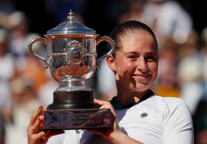 Đánh bại Halep, Ostapenko lần đầu vô địch Roland Garros