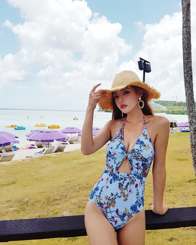 Áo bơi một mảnh 'soán ngôi' bikini ở hè 2017