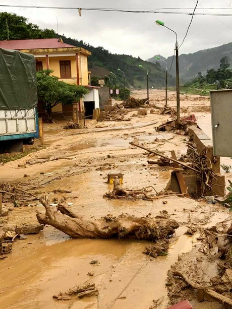 11 người chết và mất tích do lũ ống ở Yên Bái - ảnh 3