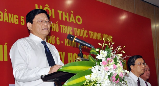 Phó Bí thư Thường trực Thành ủy Võ Công Trí phát biểu tại hội thảo. Ảnh: THANH TÌNH