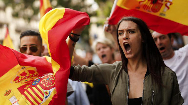 Khủng hoảng chính trị chưa từng có, biểu tình lớn ở 50 thành phố Tây Ban Nha - Ảnh 1.