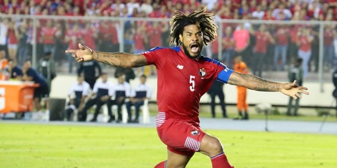 Người hùng Roman Torres ghi bàn thắng quyết định phút 88 