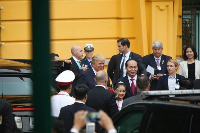 Toàn cảnh lễ đón trọng thể Tổng thống Donald Trump tại Phủ Chủ tịch - ảnh 10