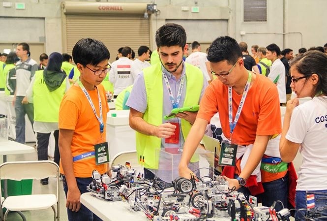 Học sinh Việt Nam lọt vào top 10 Robotics thế giới