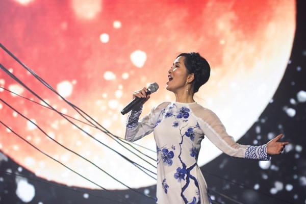 Mỹ Tâm,Hồ Ngọc Hà,Long Vũ