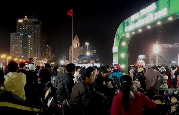 Trung tâm TP Nha Trang đông đúc. Ảnh: Xuân Ngọc.