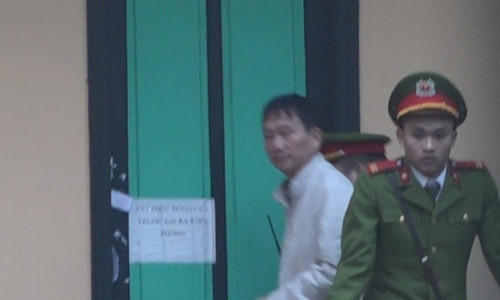 Trịnh Xuân Thanh và các bị cáo đến tòa