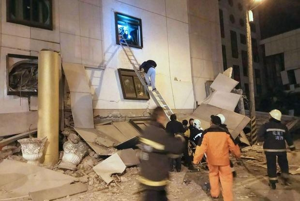 Động đất rung chuyển Đài Loan, 2 người chết, 200 người bị thương - Ảnh 3.