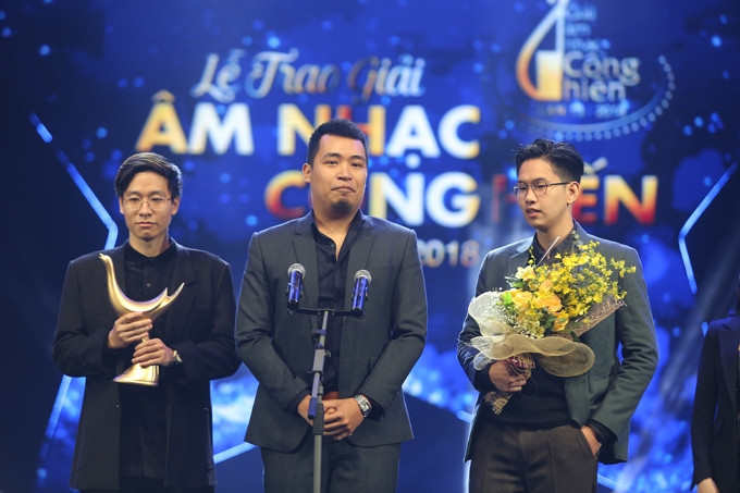 Ngoài Mỹ Tâm, ban nhạc Ngọt cũng giành cú đúp với hai giải Ca khúc của năm cho Em dạo này và Nghệ sĩ mới của năm. 