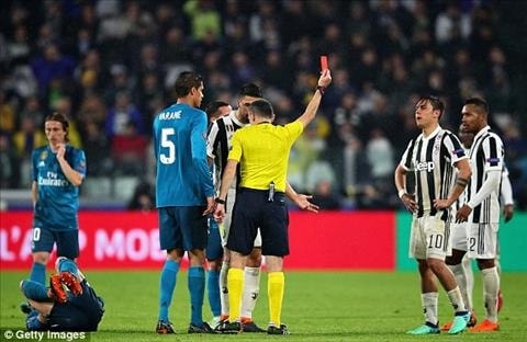 Juventus 0-3 Real Madrid Sieu nhan Ronaldo mot minh ha guc lao phu nhan hinh anh 3