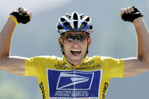 Lance Armstrong trong màu áo đội Dịch vụ bưu điện Mỹ. Ảnh: AFP.