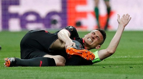 Koscielny dính chấn thương nặng, lỡ World Cup 2018. Ảnh: Reuters.