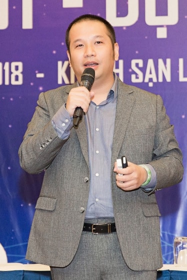 Đạo diễn Quang Huy chia sẻ tâm tự đào tạo một thế hệ ca sĩ thần tượng mới nhưng không phài theo phong cách K-pop.