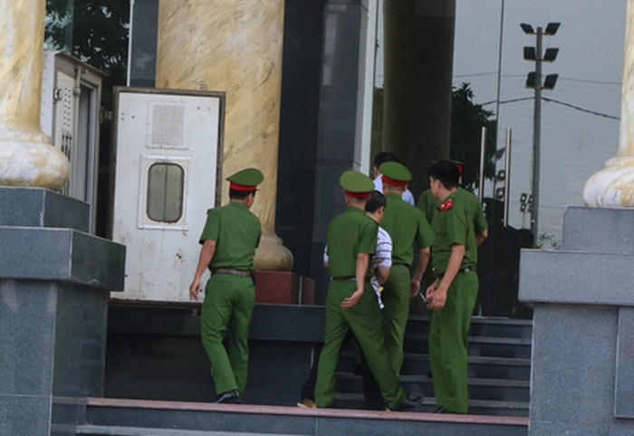 Phúc thẩm vụ án ông Đinh La Thăng, Trịnh Xuân Thanh - Ảnh 2.
