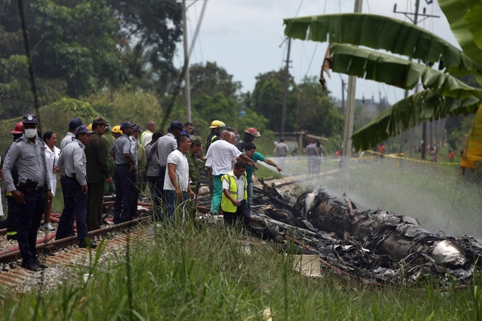 Máy bay rơi ở Cuba, hơn 100 hành khách có thể đã thiệt mạng - Ảnh 5.