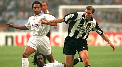 Juve của Zidane thua chính Real tại chung kết năm 1998