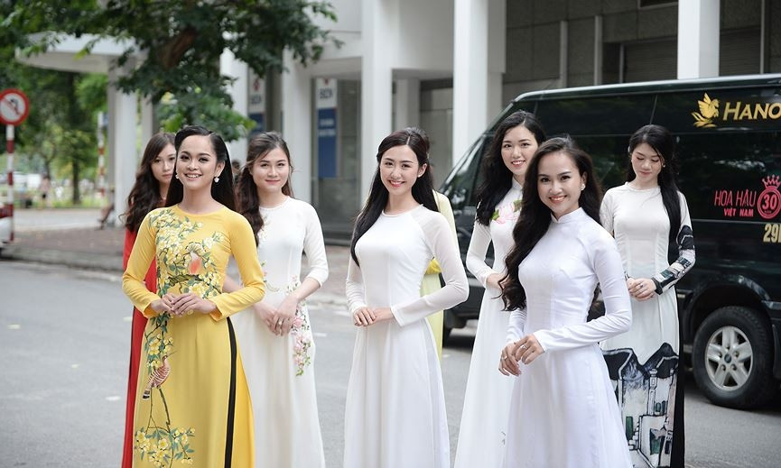 Dàn thí sinh nô nức tới Sơ khảo phía Bắc Hoa hậu Việt Nam 2018 - ảnh 1