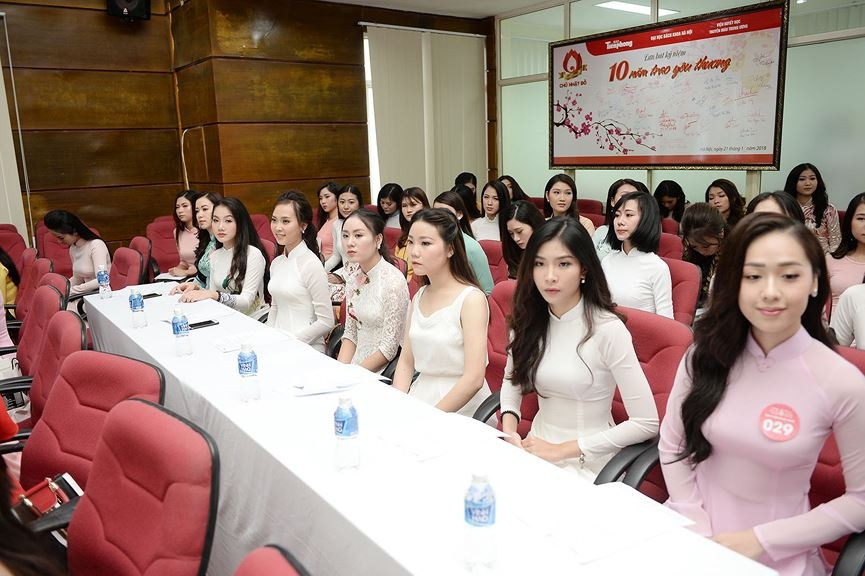 Dàn thí sinh nô nức tới Sơ khảo phía Bắc Hoa hậu Việt Nam 2018 - ảnh 8