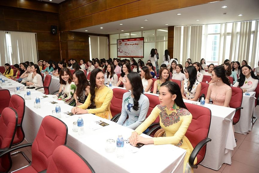 Dàn thí sinh nô nức tới Sơ khảo phía Bắc Hoa hậu Việt Nam 2018 - ảnh 12