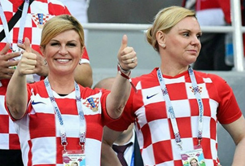 Trước đó, bà gây chú ý khi xuất hiện trên khán đài cổ vũ trận tứ kết giữa Nga và Croatia. Bà thu hút bởi biểu cảm tự nhiên, thoải mái. Sau khi trận đấu kết thúc với chiến thắng thuộc về Croatia, bà vào phòng thay đồ của các cầu thủ để chúc mừng họ. 
