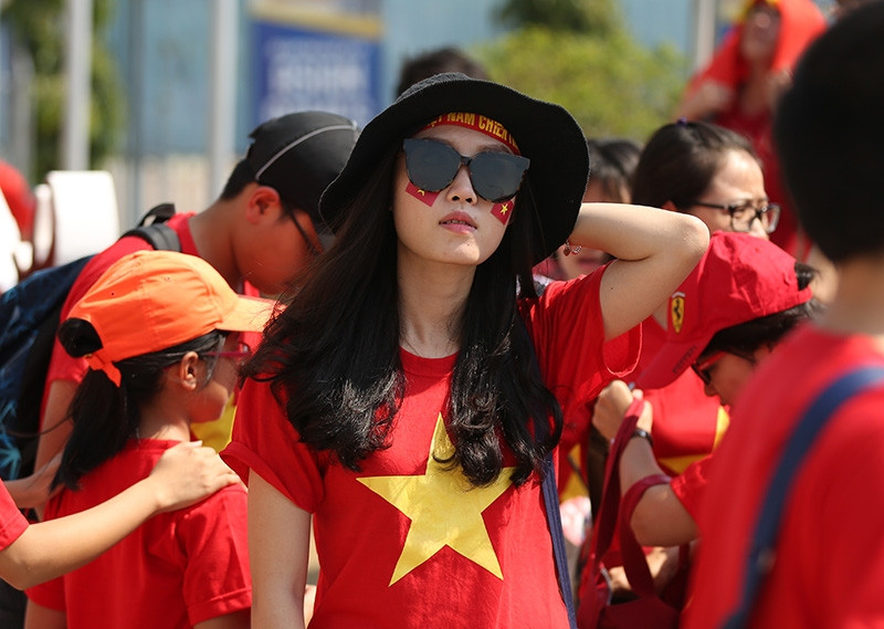 Bóng hồng Việt đổ bộ sân Wibawa Mukti tiếp lửa U23 Việt Nam