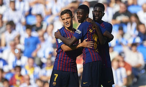 Dembele (giữa) bắt đầu chứng minh giá trị với Barca.