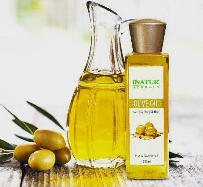 Dầu olive có khả năng làm mềm da, giúp cải thiện độ đàn hồi. 