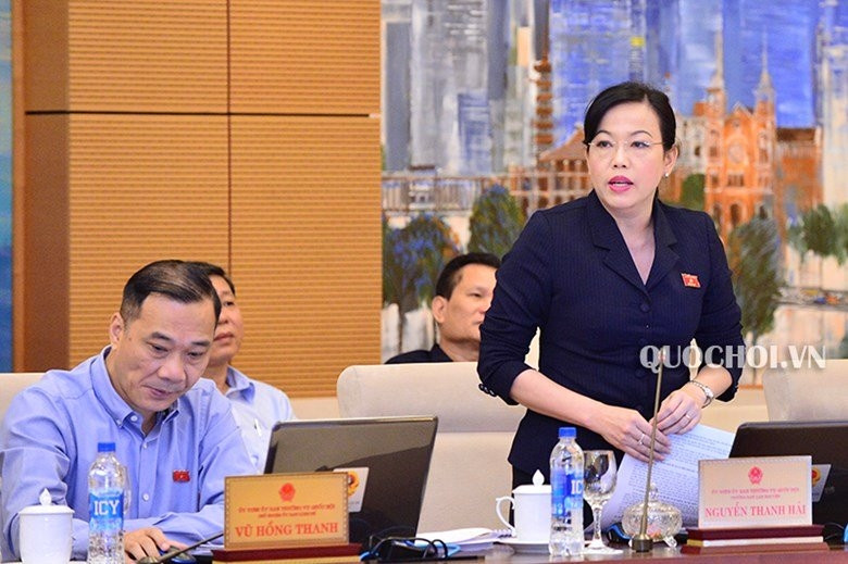 Lùm xùm SGK: Đề nghị Bộ trưởng Phùng Xuân Nhạ thanh tra ngay
