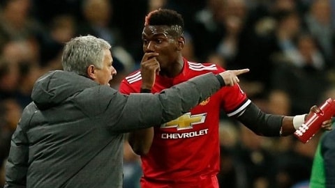 Pogba lúc này hoàn toàn bất đồng ý kiến với Mourinho