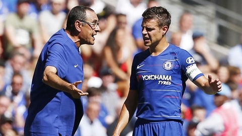 Sarri sắp trao băng đội trưởng cho Azpilicueta