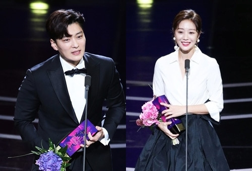 Nam - Nữ diễn viên xuất sắc (dài tập) được trao cho Jang Seung Jo (phim Money flower) và Jo Bo Ah (tác phẩm Goodbye to goodbye)