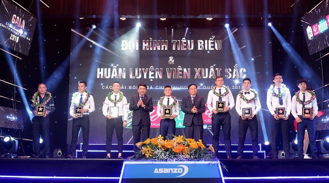 Nguyễn Quang Hải là cầu thủ trẻ xuất sắc nhất V-League 2018 - Ảnh 3.
