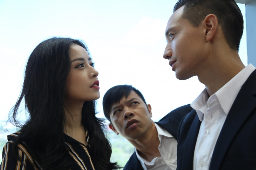 Ban nude, hanh dong goi duc trong MV moi: Chi Pu vung vay trong be tac de duy tri suc nong? hinh anh 4