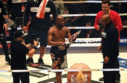 80 giây giành 9 triệu USD, Mayweather xứng danh vua quyền Anh - Ảnh 6.