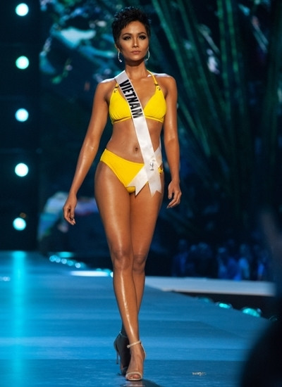 HHen Niê thi bikini ở Miss Universe 2018.